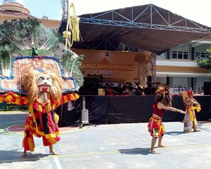 Smamgamorphosis: Milad SMA Muhammadiyah 3 Jember ke-45