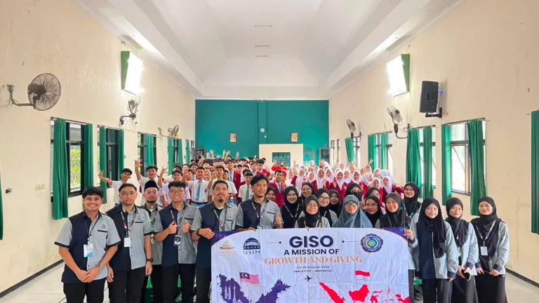 21 Mahasiswa Malaysia Kunjungi SMA Muhammadiyah 3 Jember, Sosialisasikan USIM dan Program GISO